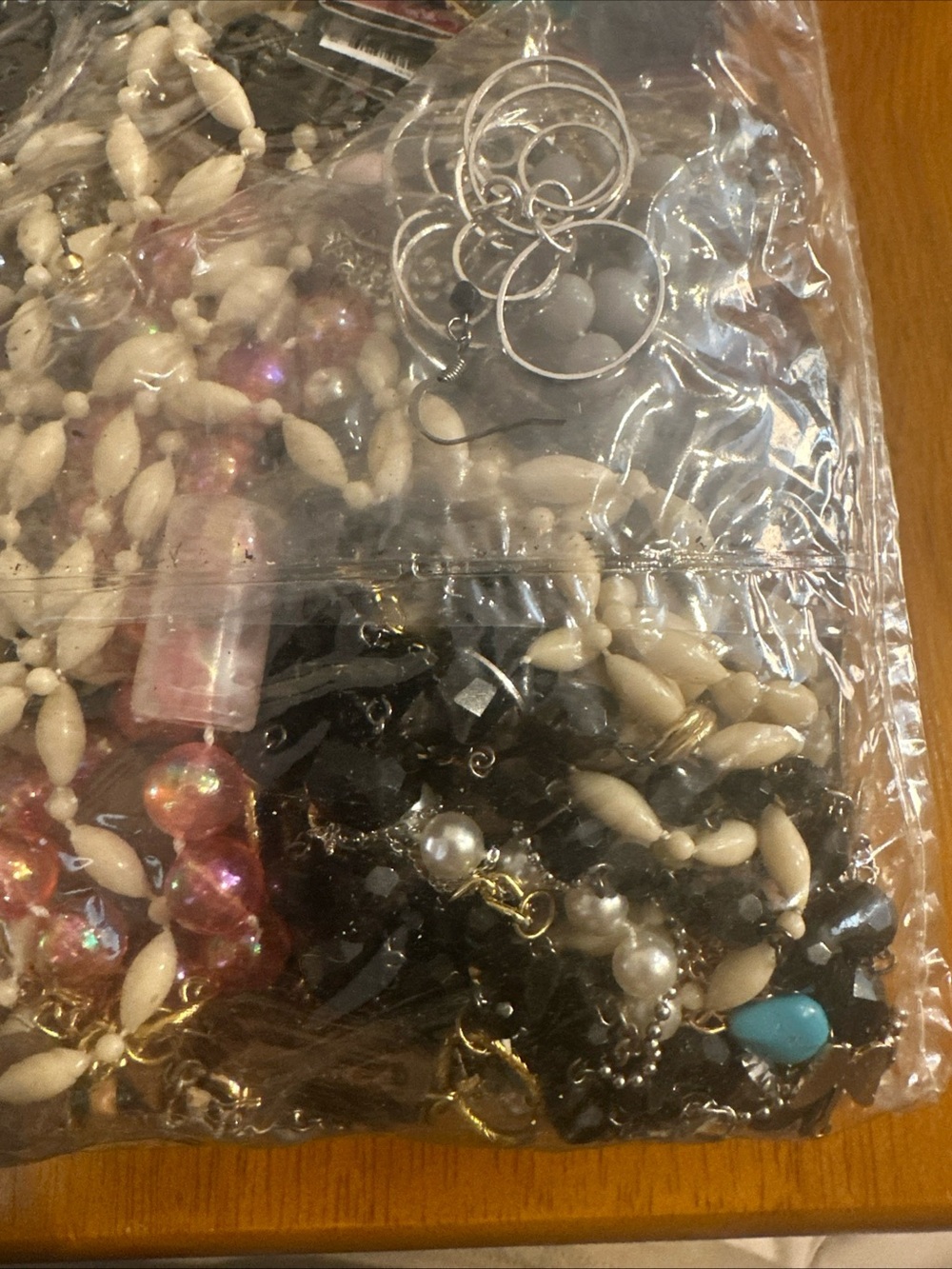 Assorted Women’s Beaded Jewelry Set in Black, White, Pink & Turquoise